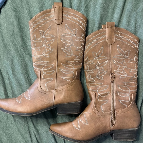 Size 7 just fab Jesse boot - Picture 1 of 3